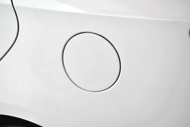 2012款起亚K2三厢