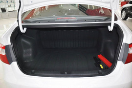 2012款起亚K2三厢