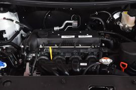 2012款起亚K2三厢