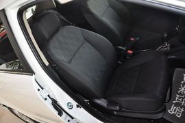 2012款起亚K2三厢