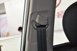 2012款起亚K2三厢