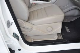 2013款福特翼虎2.0GTDi