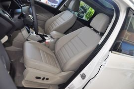2013款福特翼虎2.0GTDi