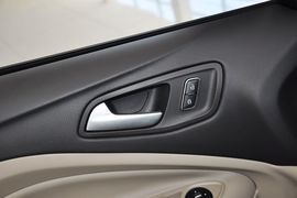 2013款福特翼虎2.0GTDi
