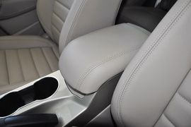 2013款福特翼虎2.0GTDi
