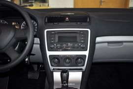 2014款斯柯达明锐1.4TSI