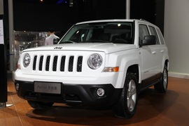 Jeep自由客