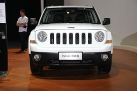 Jeep自由客