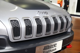 Jeep自由光