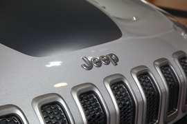 Jeep自由光