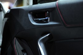 斯巴鲁BRZ