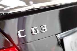 奔驰C63