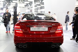 奔驰C63