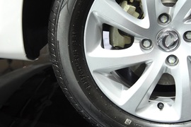 东风风神S30感恩版