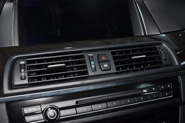2014款宝马530Li领先型