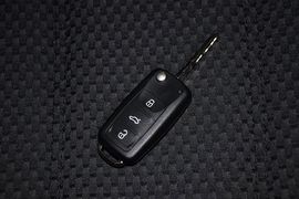 2014款大众速腾1.6L自动时尚型