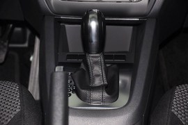 2014款大众速腾1.6L自动时尚型