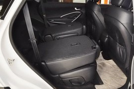 2013款现代格锐3.0L手自一体豪华版6座