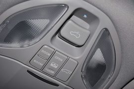 2013款现代格锐3.0L手自一体豪华版6座