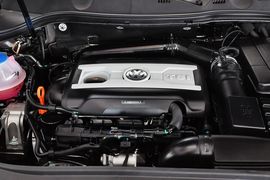 2013款大众迈腾2.0TSI