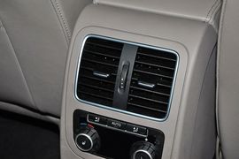 2013款大众迈腾2.0TSI