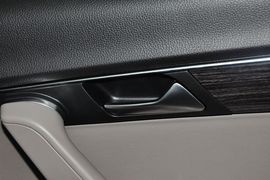 2013款大众迈腾2.0TSI