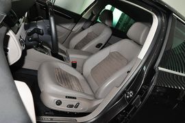 2013款大众迈腾2.0TSI