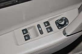 2013款大众迈腾2.0TSI