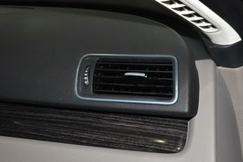 2013款大众迈腾2.0TSI