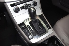 2013款大众迈腾2.0TSI