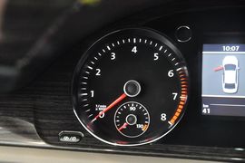 2013款大众迈腾2.0TSI