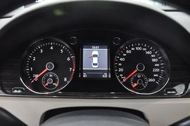 2013款大众迈腾2.0TSI