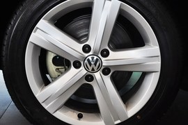 2013款大众迈腾2.0TSI