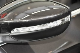 2013款大众迈腾2.0TSI