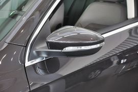 2013款大众迈腾2.0TSI