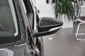 2013款大众迈腾2.0TSI