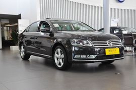 2013款大众迈腾2.0TSI