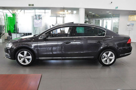 2013款大众迈腾2.0TSI