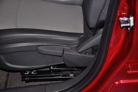2013款雪佛兰科鲁兹1.6L