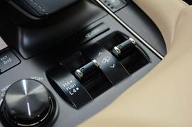 2016款雷克萨斯LX570