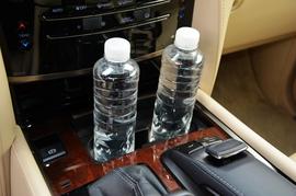 2016款雷克萨斯LX570