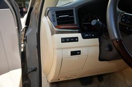 2016款雷克萨斯LX570