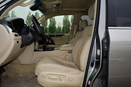 2016款雷克萨斯LX570