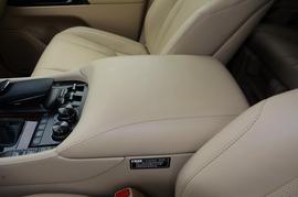 2016款雷克萨斯LX570