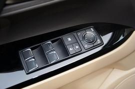 2016款雷克萨斯LX570