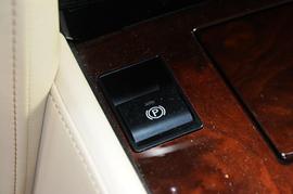 2016款雷克萨斯LX570