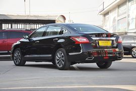 2014款日产天籁公爵2.5L