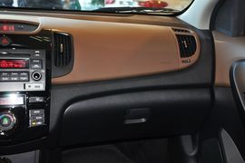 2014款起亚福瑞迪1.6L
