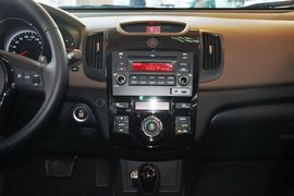 2014款起亚福瑞迪1.6L