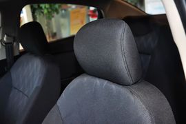 2012款起亚K2三厢1.4L